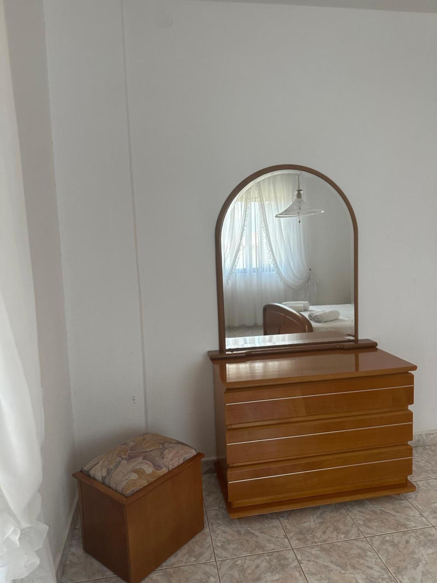 Vrea Home Vrasná Buitenkant foto